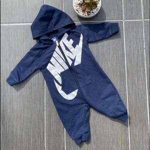 Nike baby navy blue hooded jumpsuit with zipper